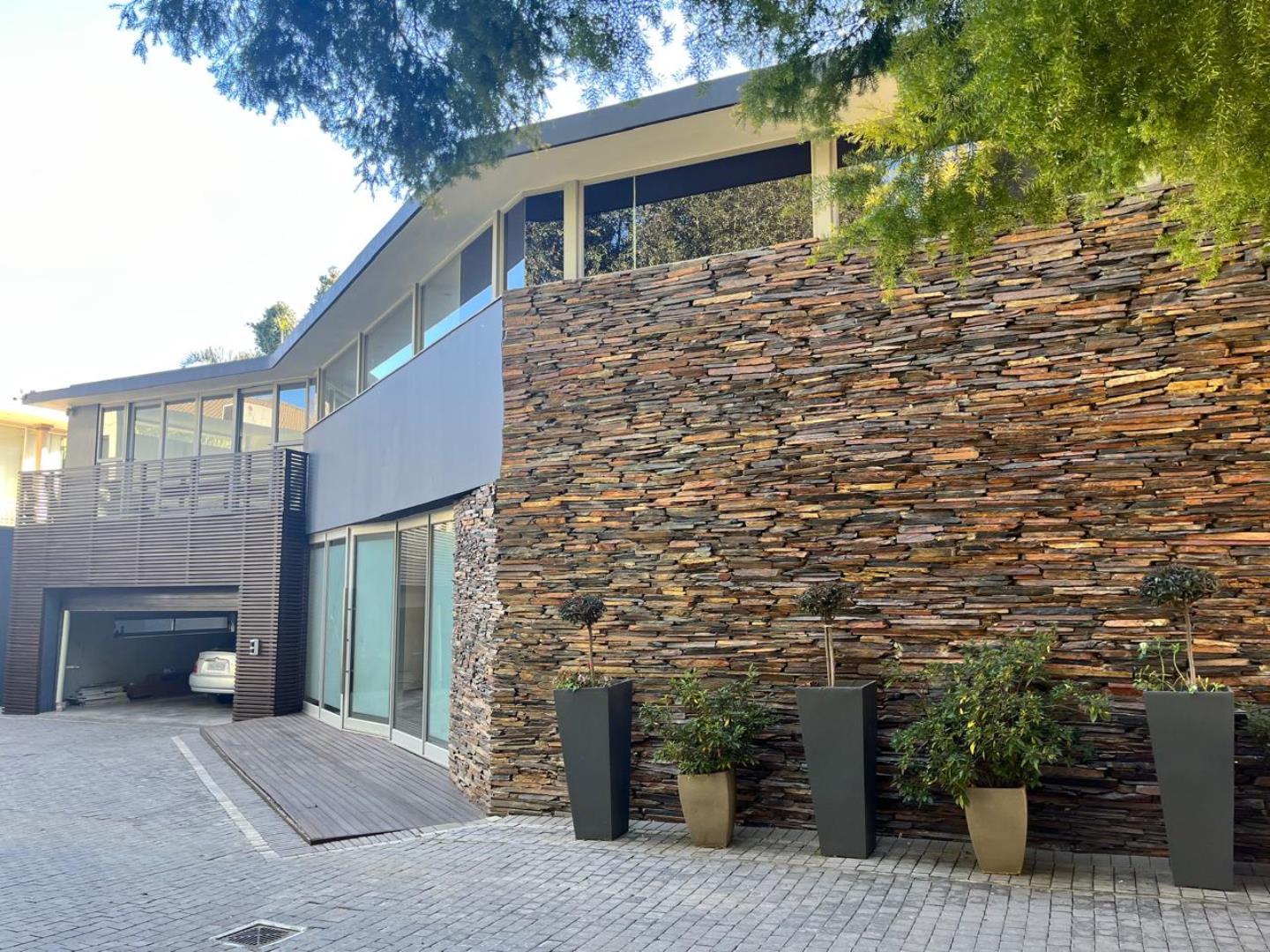 5 Bedroom House for Sale in Houghton Estate, Johannesburg - Gauteng