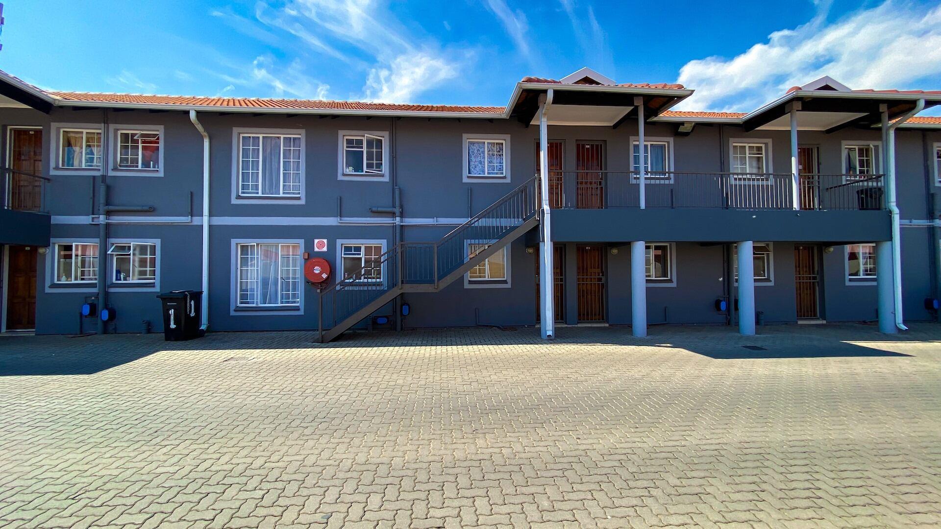 2 Bedroom Apartment for Sale in Comet, Boksburg - Gauteng