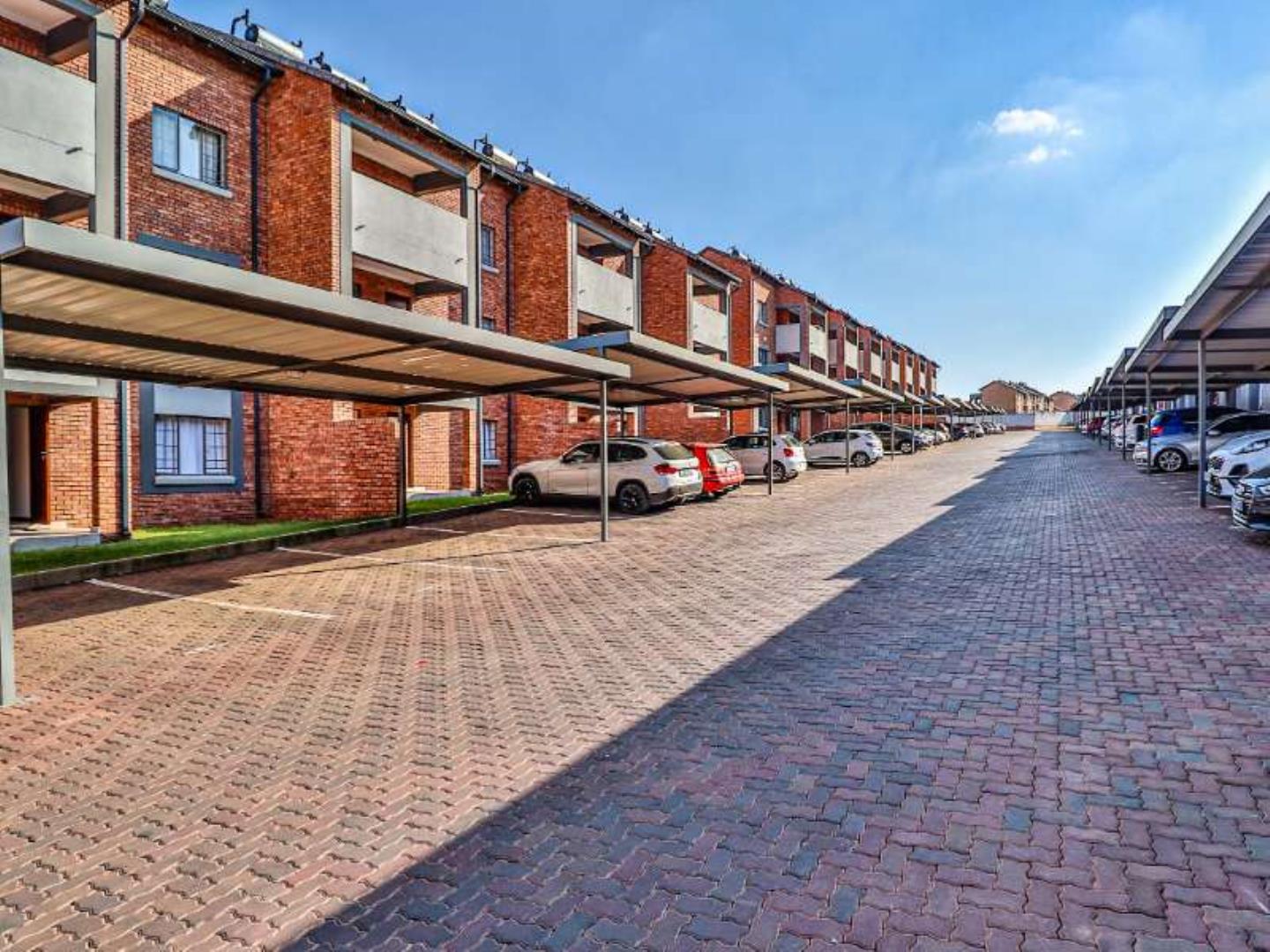 2 Bedroom Apartment for Sale in Sagewood, Midrand - Gauteng