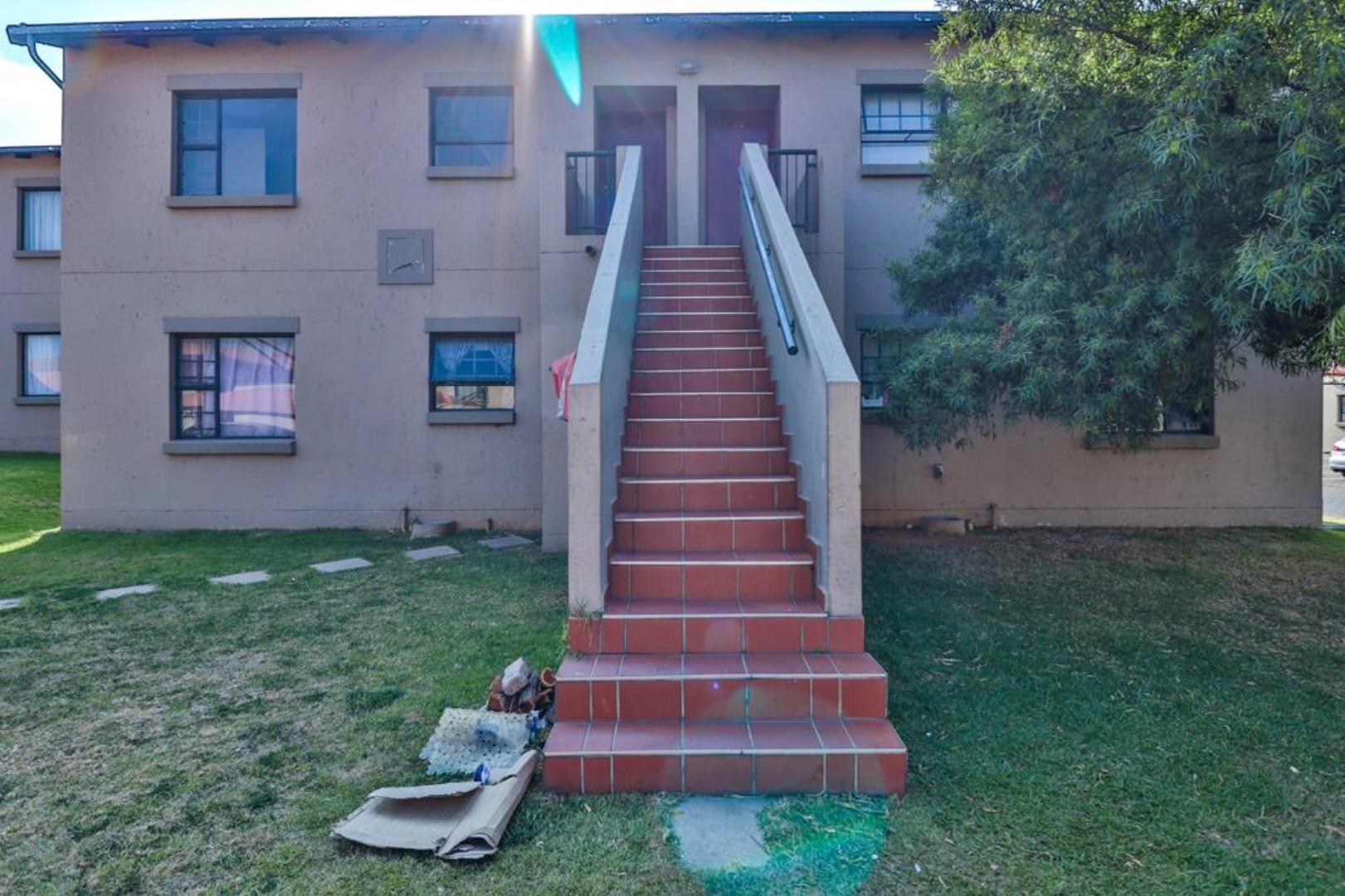 2 Bedroom Apartment for Sale in Albemarle, Germiston - Gauteng