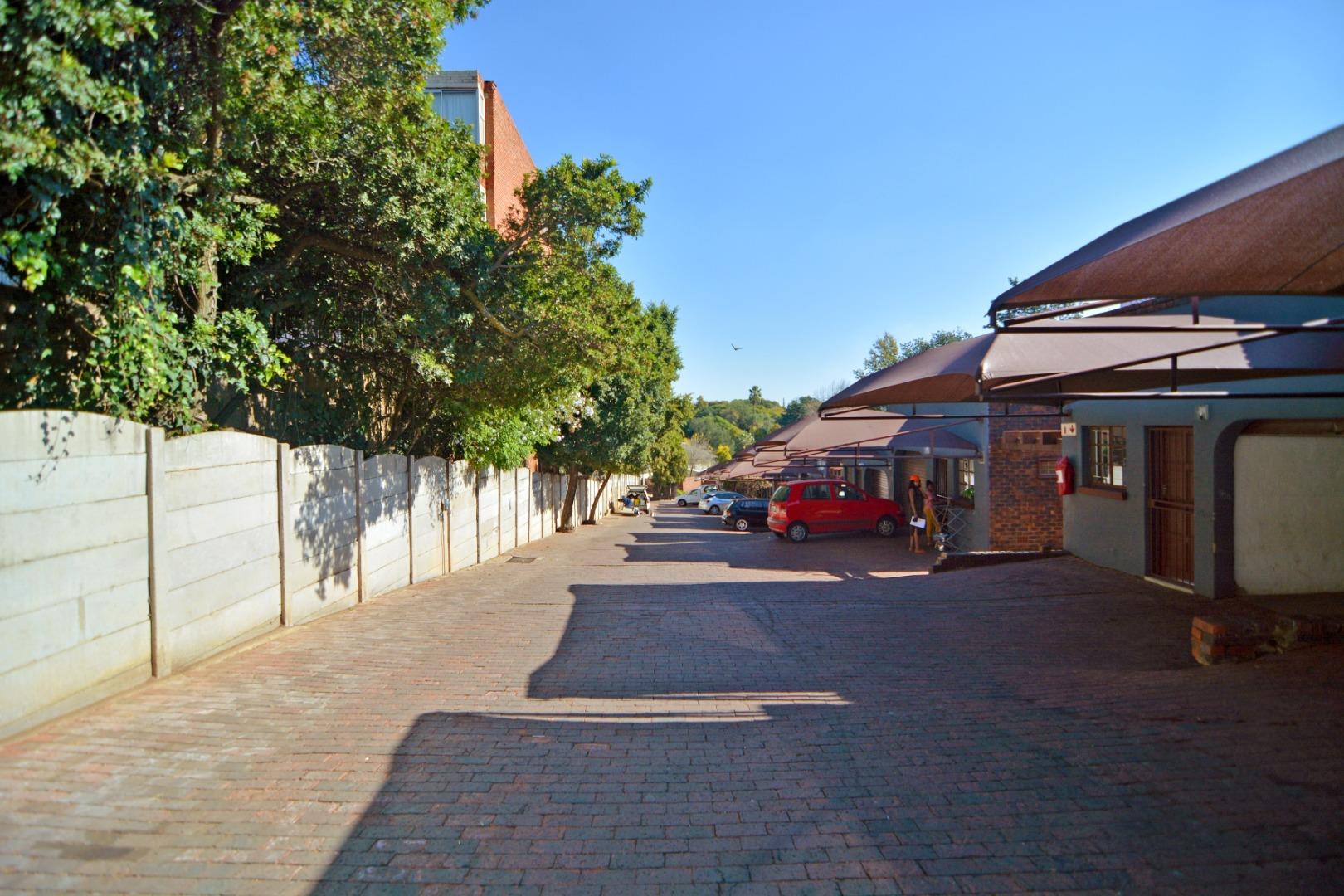 765661_hollyland-18.jpg